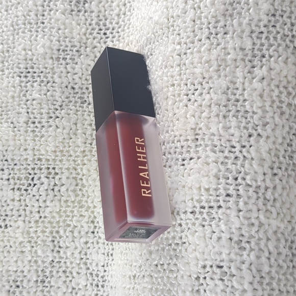 RealHer Matte Liquid Lipstick in I Am Tough/True Red, 4.5ml/0.15fl oz - Picture 1 of 7